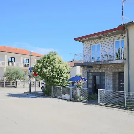 Aquamarin Ουμάγκ